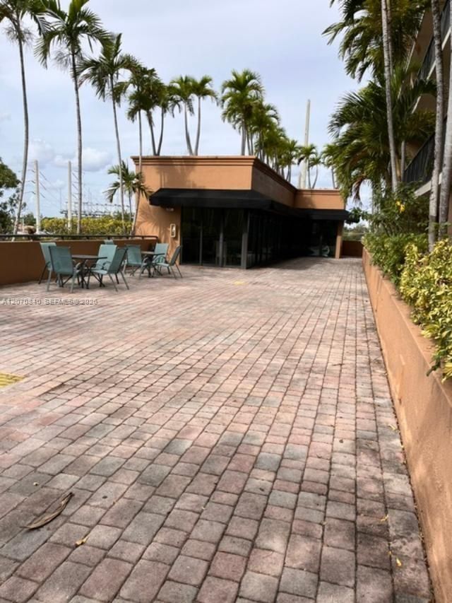 1690 SW 27th Ave, Unit 610, Miami, FL 33145 Photo