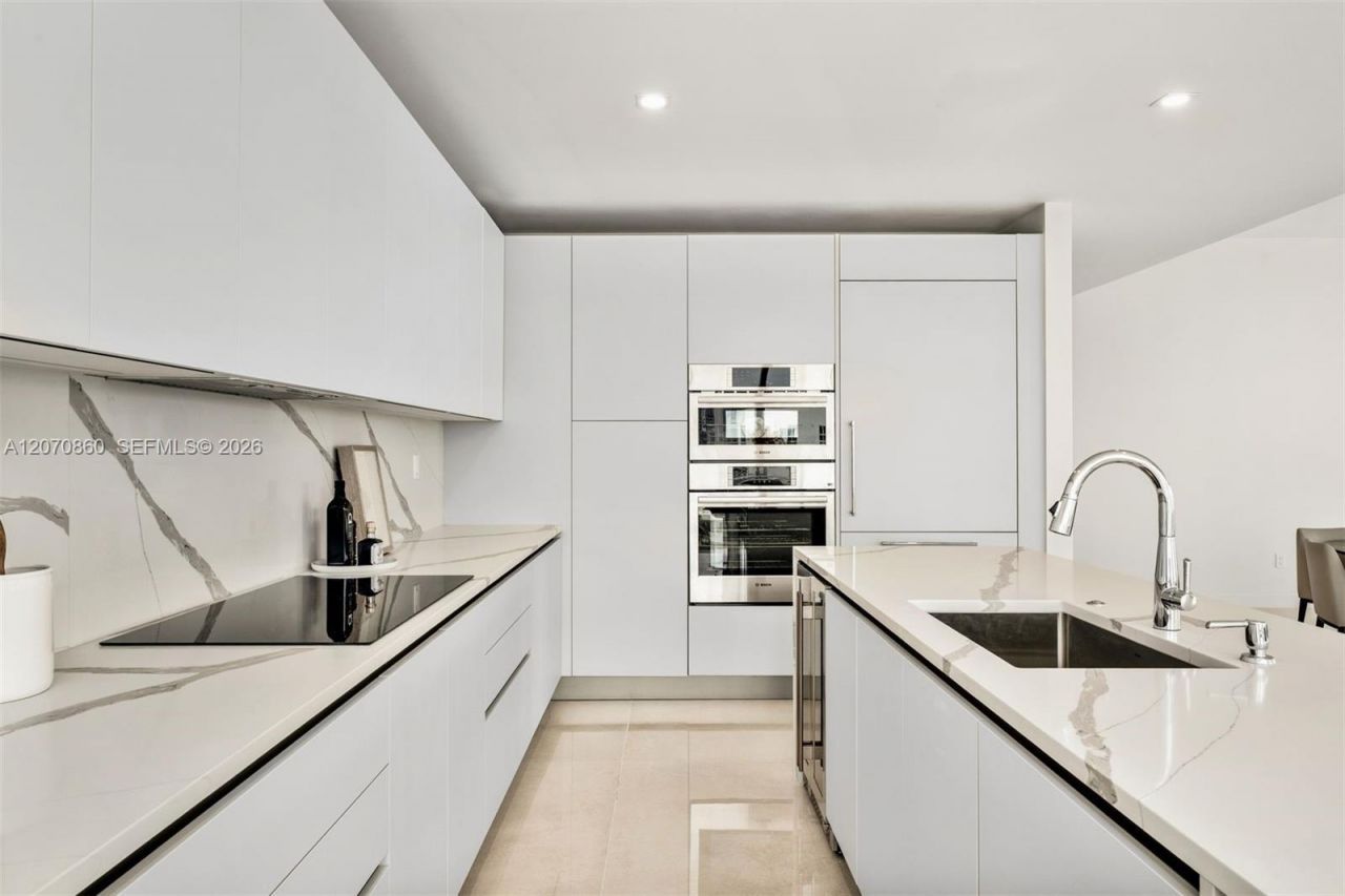 527 Orton Ave , Unit 903, Fort Lauderdale, FL 33304 Photo
