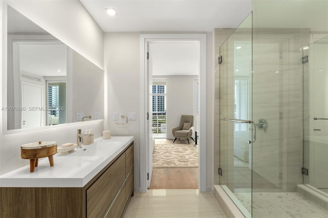 527 Orton Ave , Unit 903, Fort Lauderdale, FL 33304 Photo