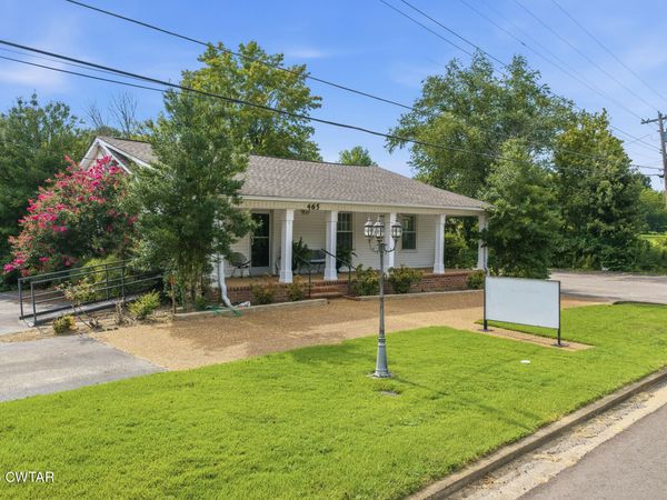 465 N Main Street , Lexington, TN 38351