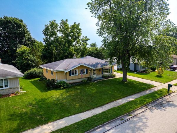 211 Maple STREET, Grafton, WI 53024