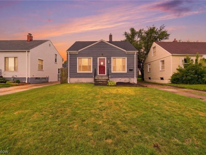 7103 Velma Avenue, Parma, OH 44129 Photo 2
