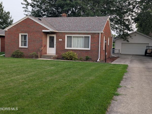 404 E Union Street, Walbridge, OH 43465
