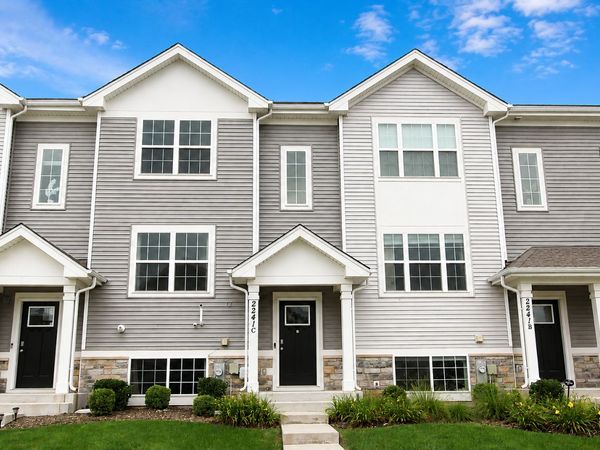 2241 Sassafras Way, Unit C, Wonder Lake, IL 60097