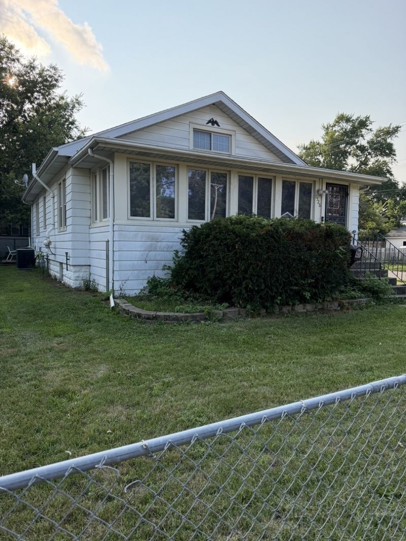 1526 Price Street, Rockford, IL 61103 Main Photo
