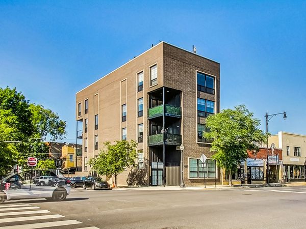 3024 W Irving Park Road , Unit 3S, Chicago, IL 60618