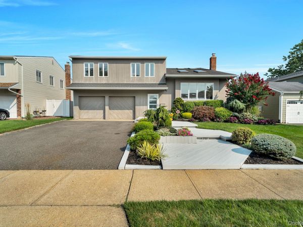 3087 Lydia Lane , Bellmore, NY 11710
