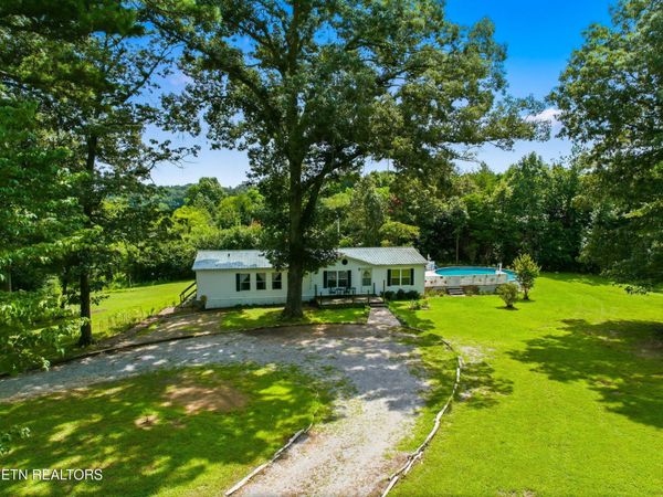 234 Greenbriar Rd, Sweetwater, TN 37874