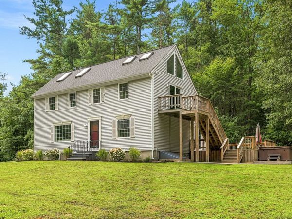 8 Brookhaven Road, Kingston, NH 03848