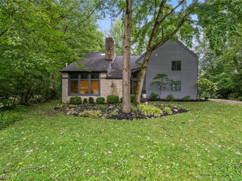 2170 Dow Drive, Akron, OH 44313 Photo 2