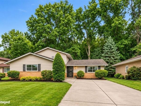 4554 Whitehall Drive , South Euclid, OH 44121