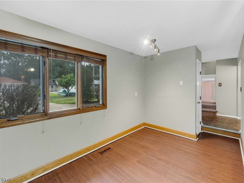 4554 Whitehall Drive, South Euclid, OH 44121 Photo 12
