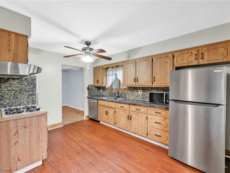 4554 Whitehall Drive, South Euclid, OH 44121 Photo 8