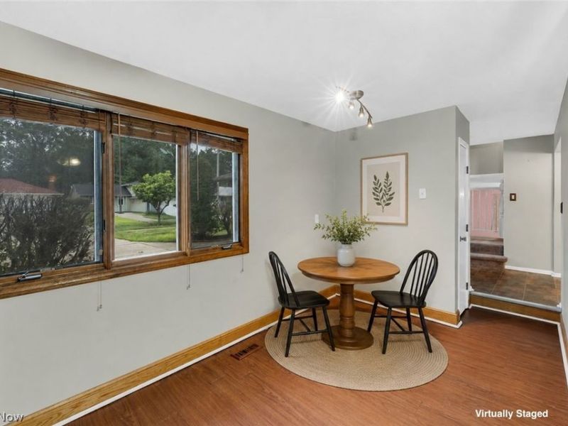 4554 Whitehall Drive, South Euclid, OH 44121 Photo 8