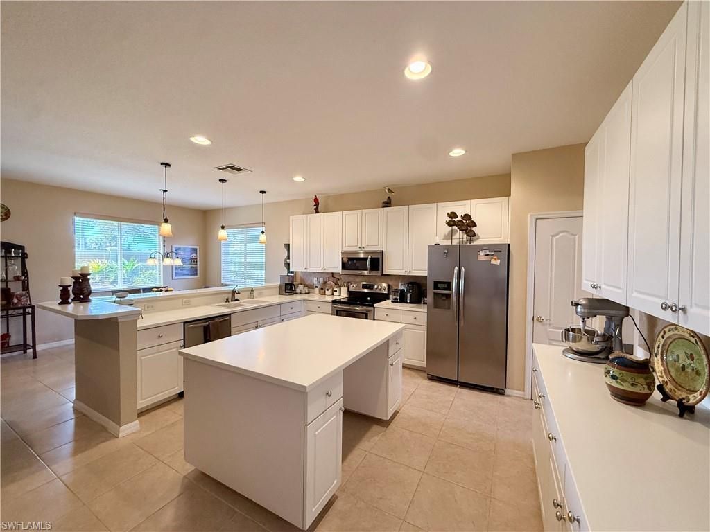 15470 Laguna Hills Dr , Fort Myers, FL 33908 Photo