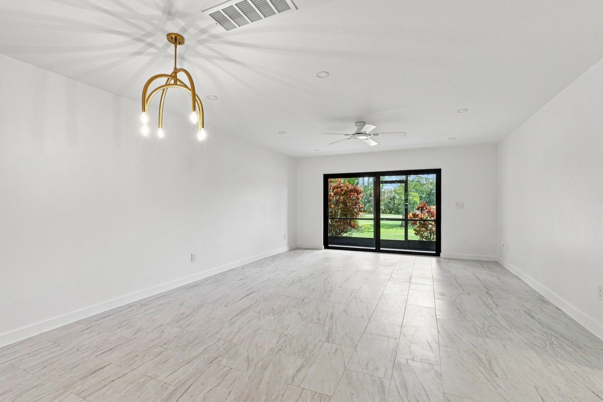21578 Juego Circle, Unit 26C, Boca Raton, FL 33433 Photo