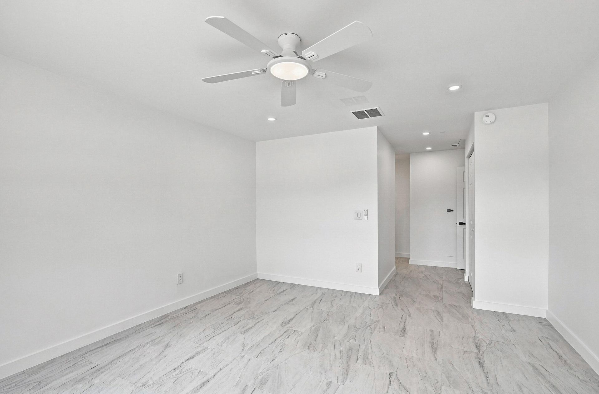 21578 Juego Circle, Unit 26C, Boca Raton, FL 33433 Photo