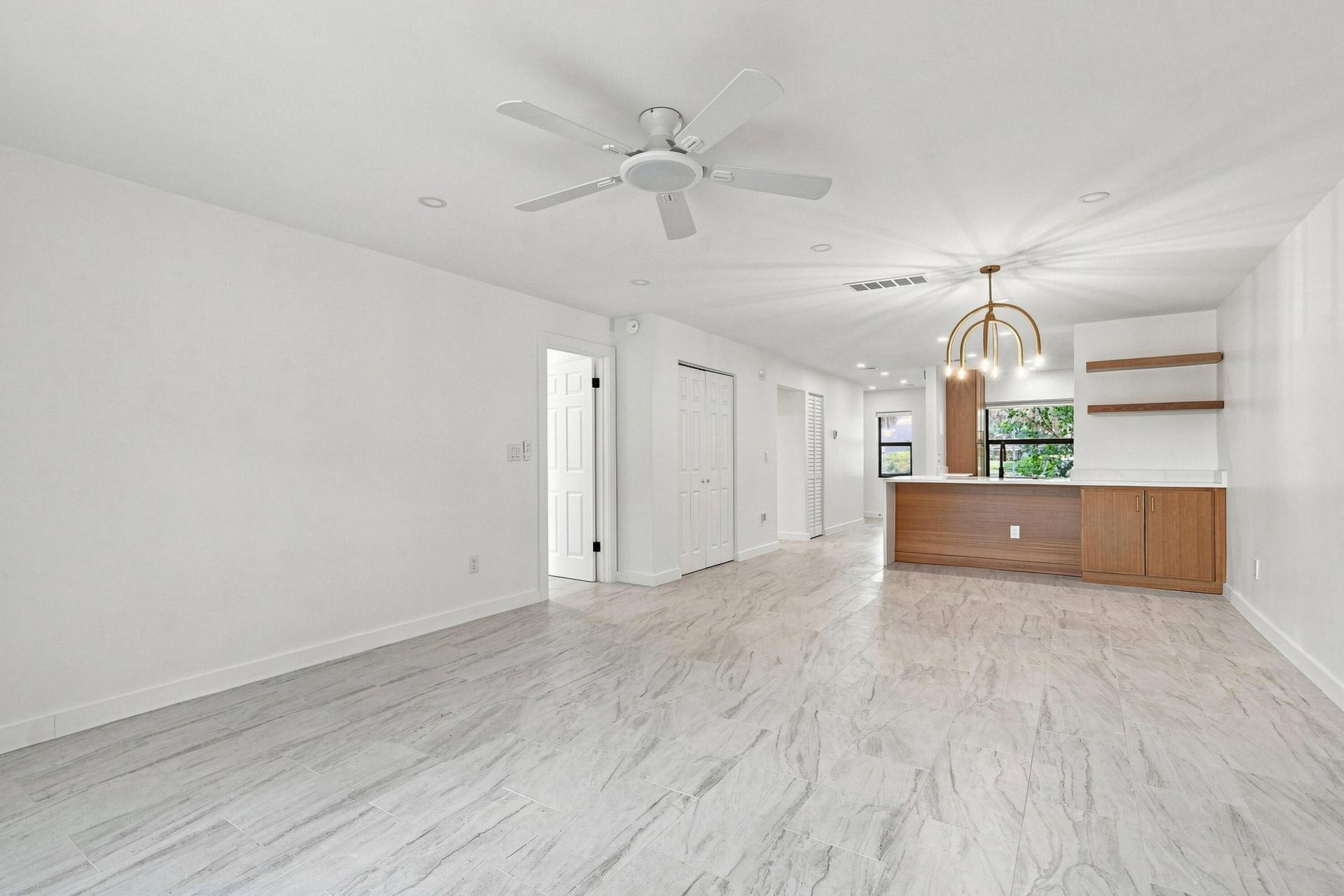 21578 Juego Circle, Unit 26C, Boca Raton, FL 33433 Photo