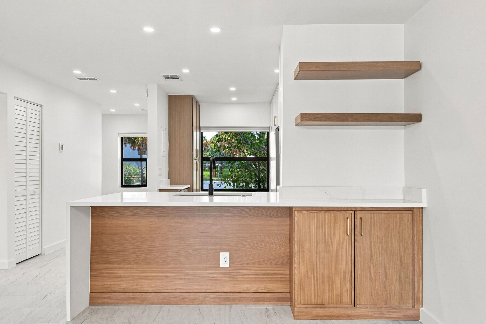 21578 Juego Circle, Unit 26C, Boca Raton, FL 33433 Photo