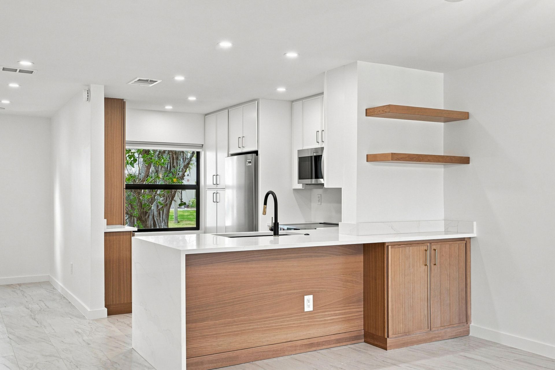 21578 Juego Circle, Unit 26C, Boca Raton, FL 33433 Photo