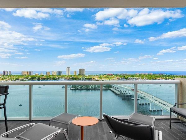 2640 Lake Shore Drive, Unit 2609, Riviera Beach, FL 33404