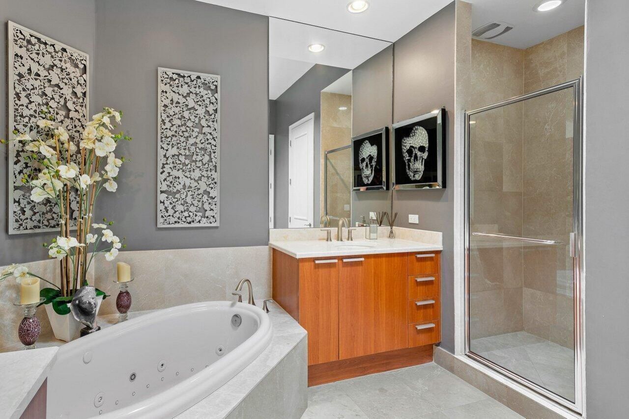 2640 Lake Shore Drive, Unit 2609, Riviera Beach, FL 33404 Photo