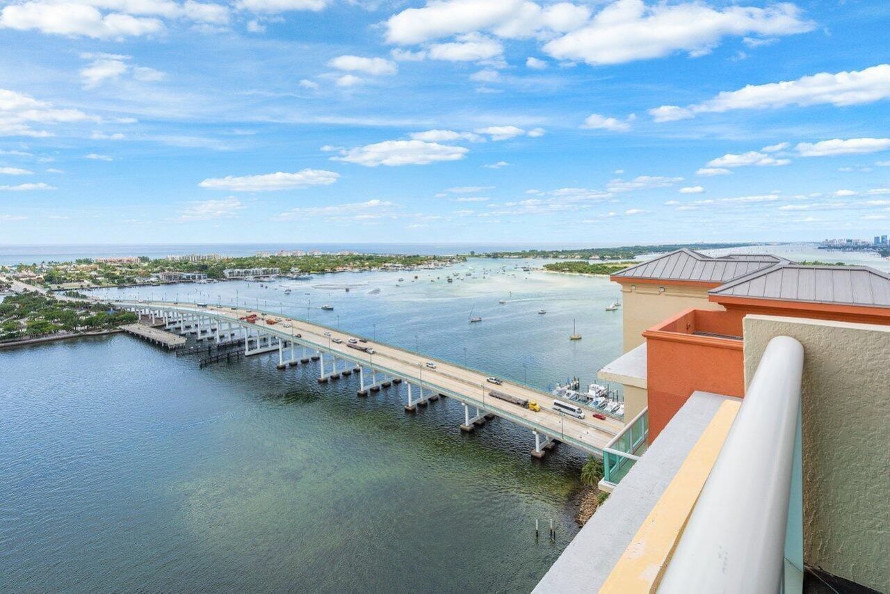 2640 Lake Shore Drive, Unit 2609, Riviera Beach, FL 33404 Photo
