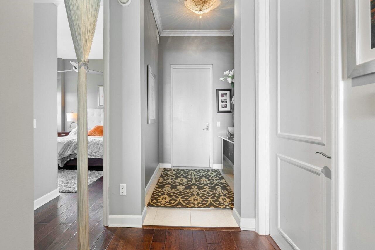 2640 Lake Shore Drive, Unit 2609, Riviera Beach, FL 33404 Photo