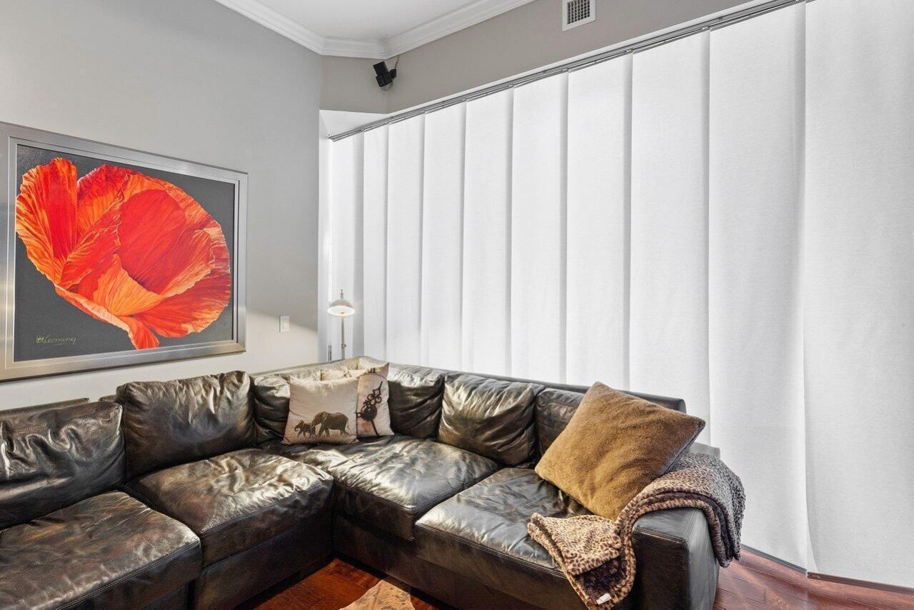2640 Lake Shore Drive, Unit 2609, Riviera Beach, FL 33404 Photo