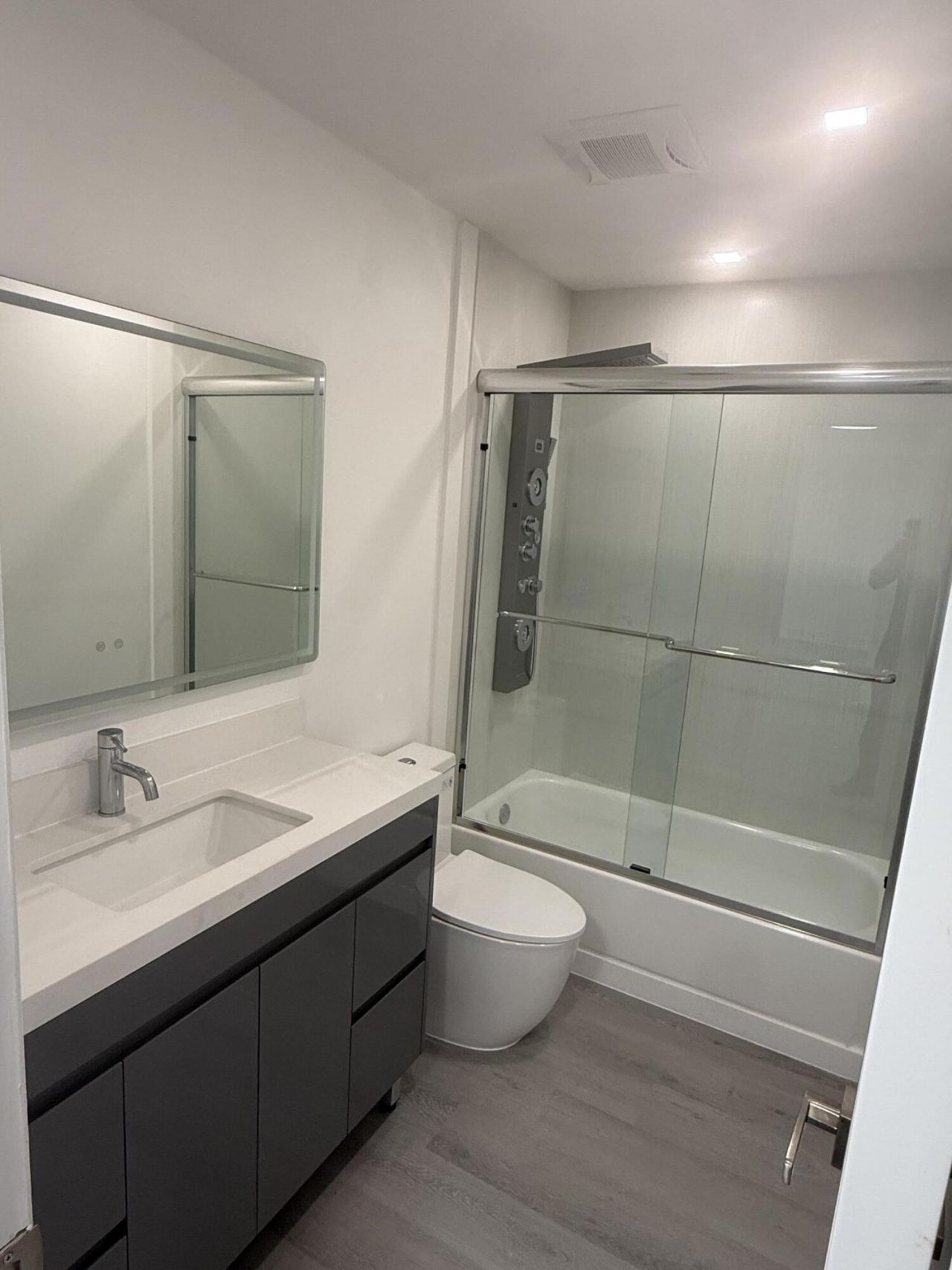 9300 Sunrise Lakes Boulevard, Unit 303, Sunrise, FL 33322 Photo