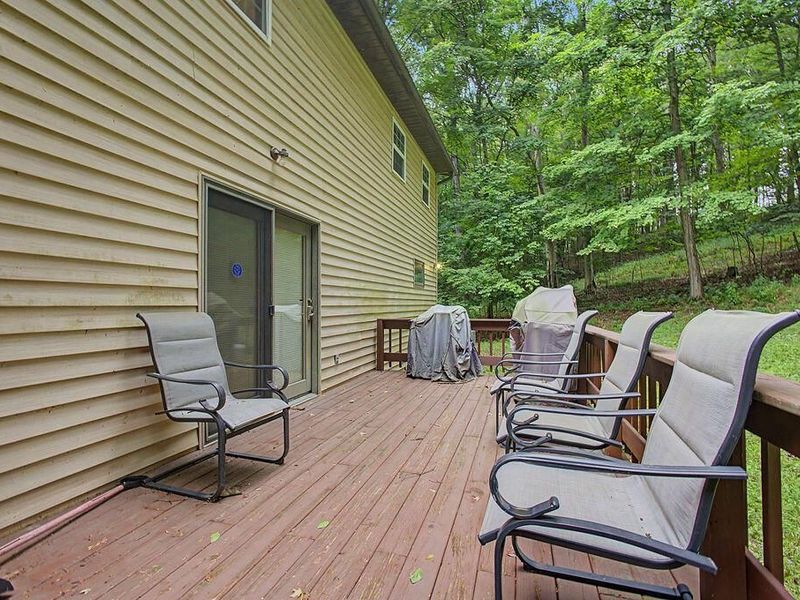 547 Terrace Ridge Circle , Howard, OH 43028 Photo 4