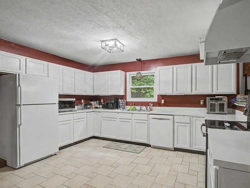 547 Terrace Ridge Circle , Howard, OH 43028 Photo 7