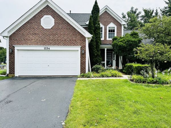 1254 Chicory Lane , Naperville, IL 60564