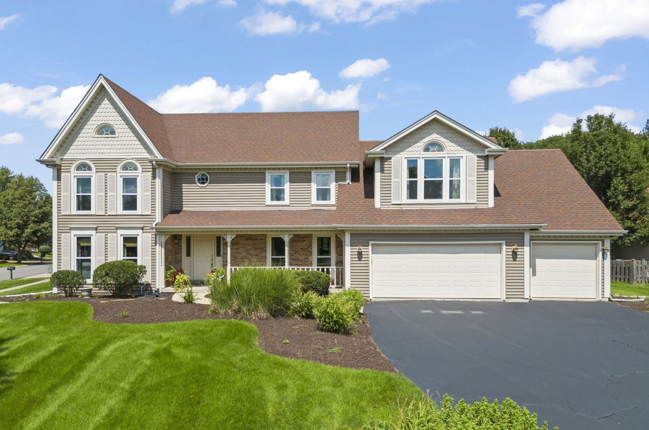26w050 Macarthur Avenue, Wheaton, IL 60188 Main Photo