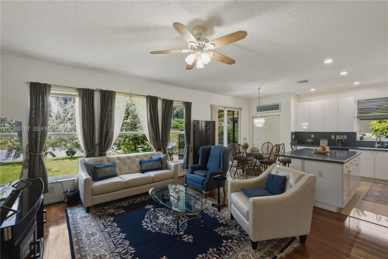 1268 NW 144th Ter, Pembroke Pines, FL 33028 Photo
