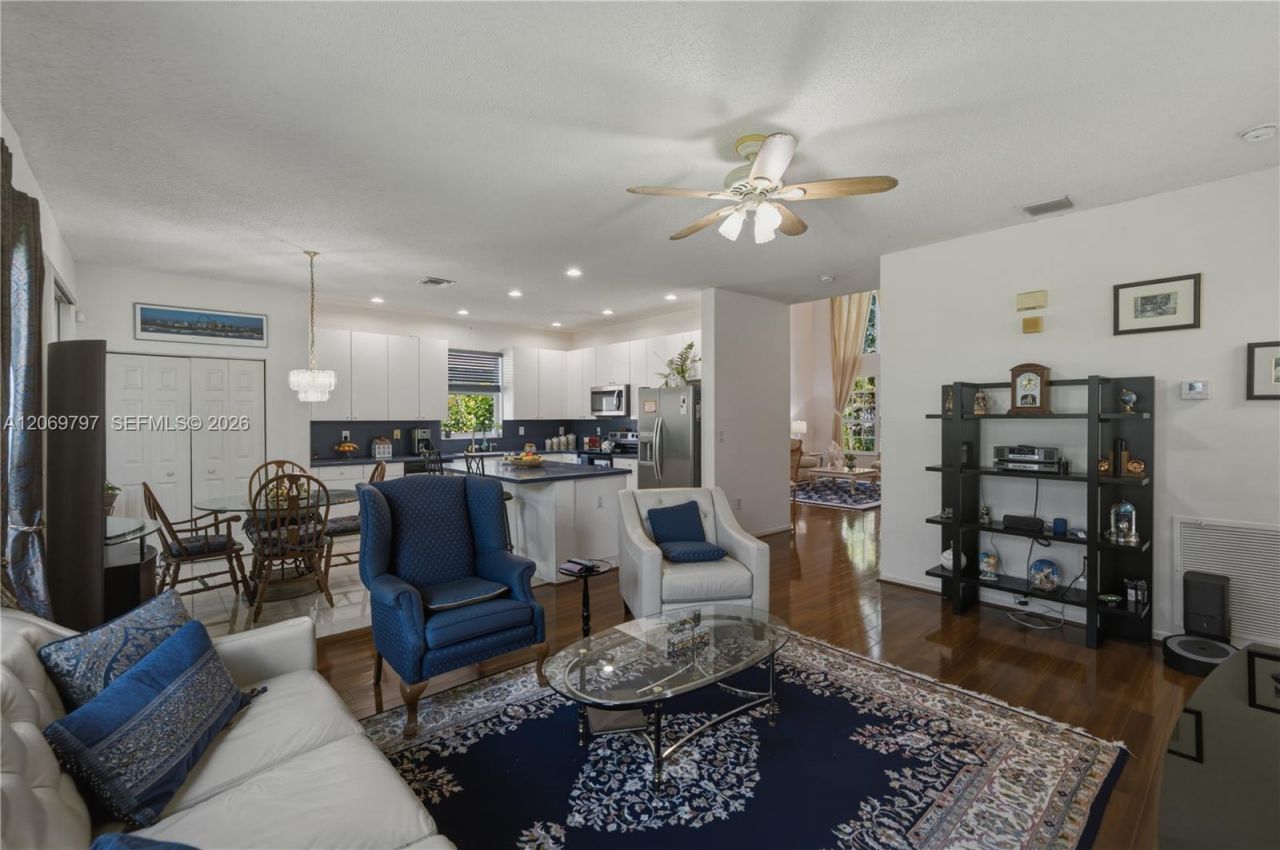 1268 NW 144th Ter, Pembroke Pines, FL 33028 Photo