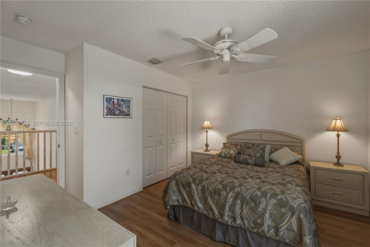 1268 NW 144th Ter, Pembroke Pines, FL 33028 Photo