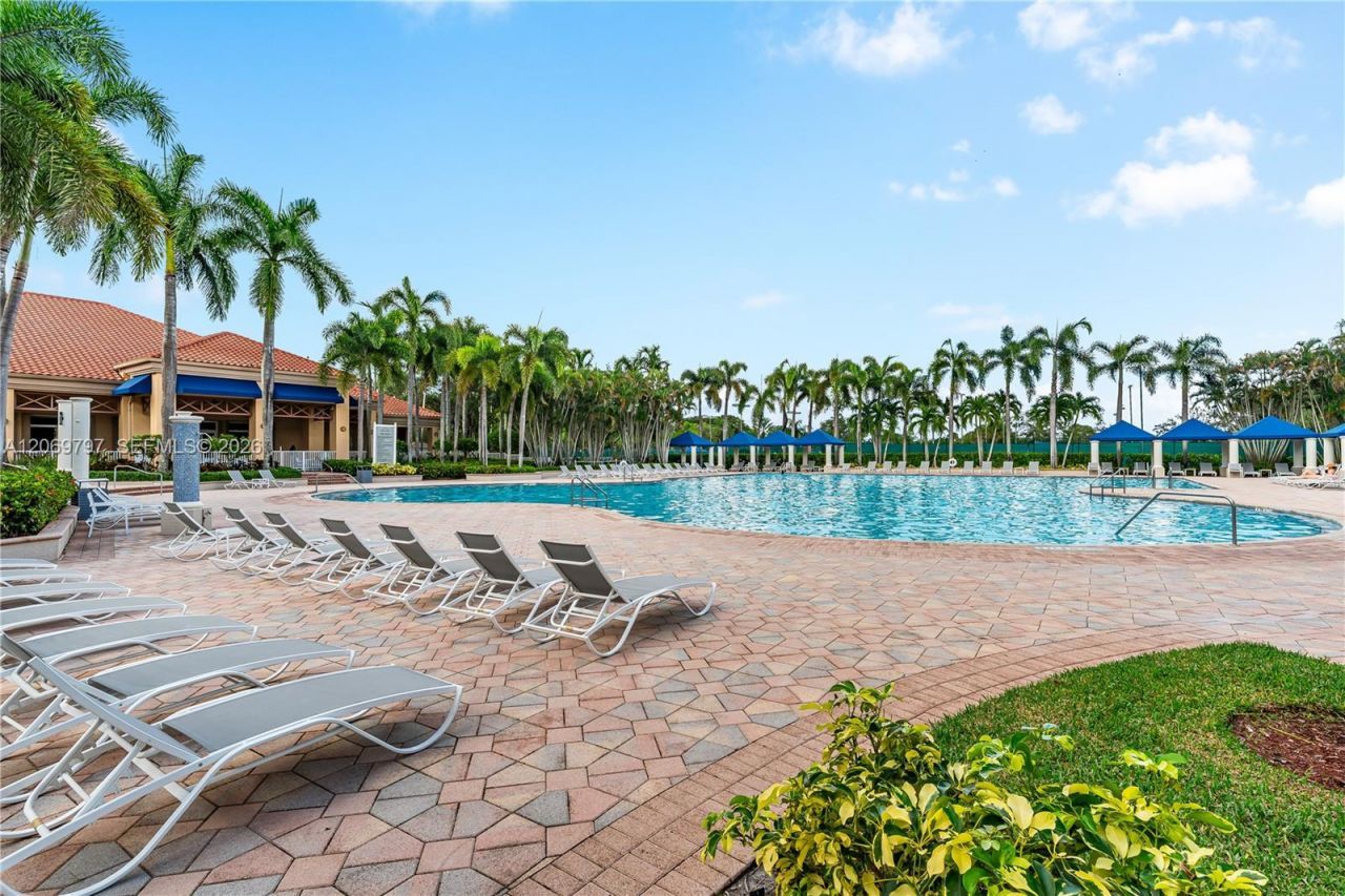 1268 NW 144th Ter, Pembroke Pines, FL 33028 Photo