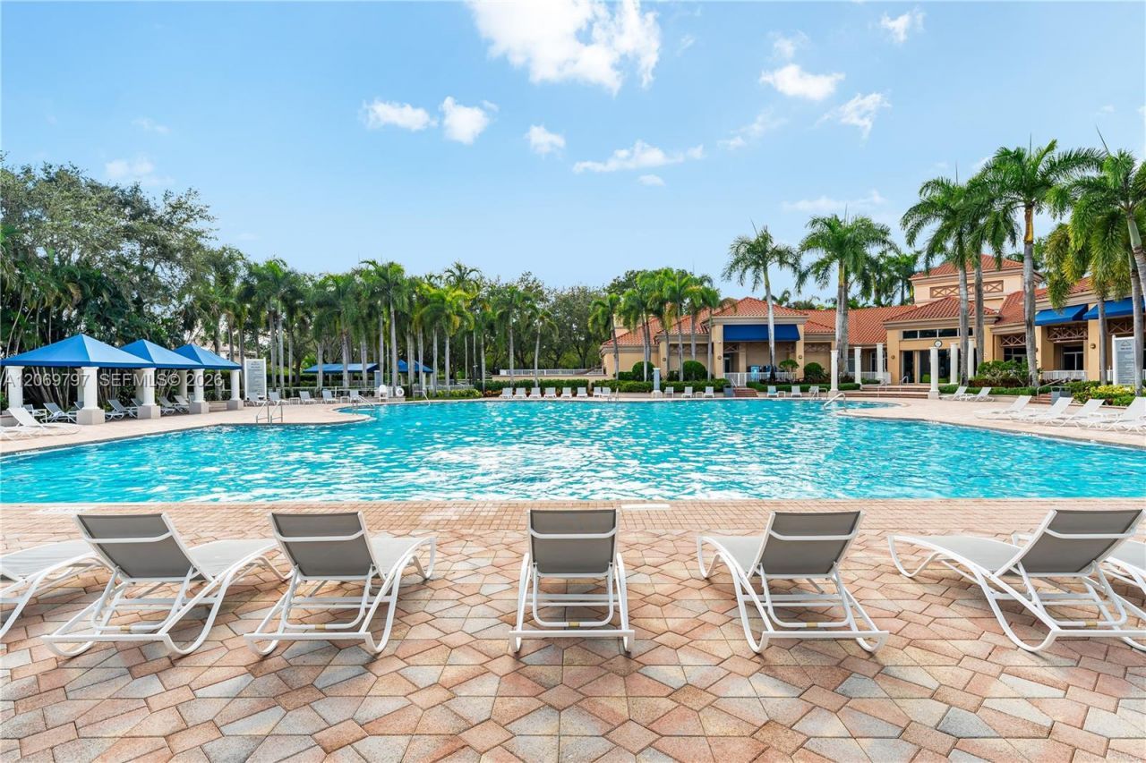 1268 NW 144th Ter, Pembroke Pines, FL 33028 Photo