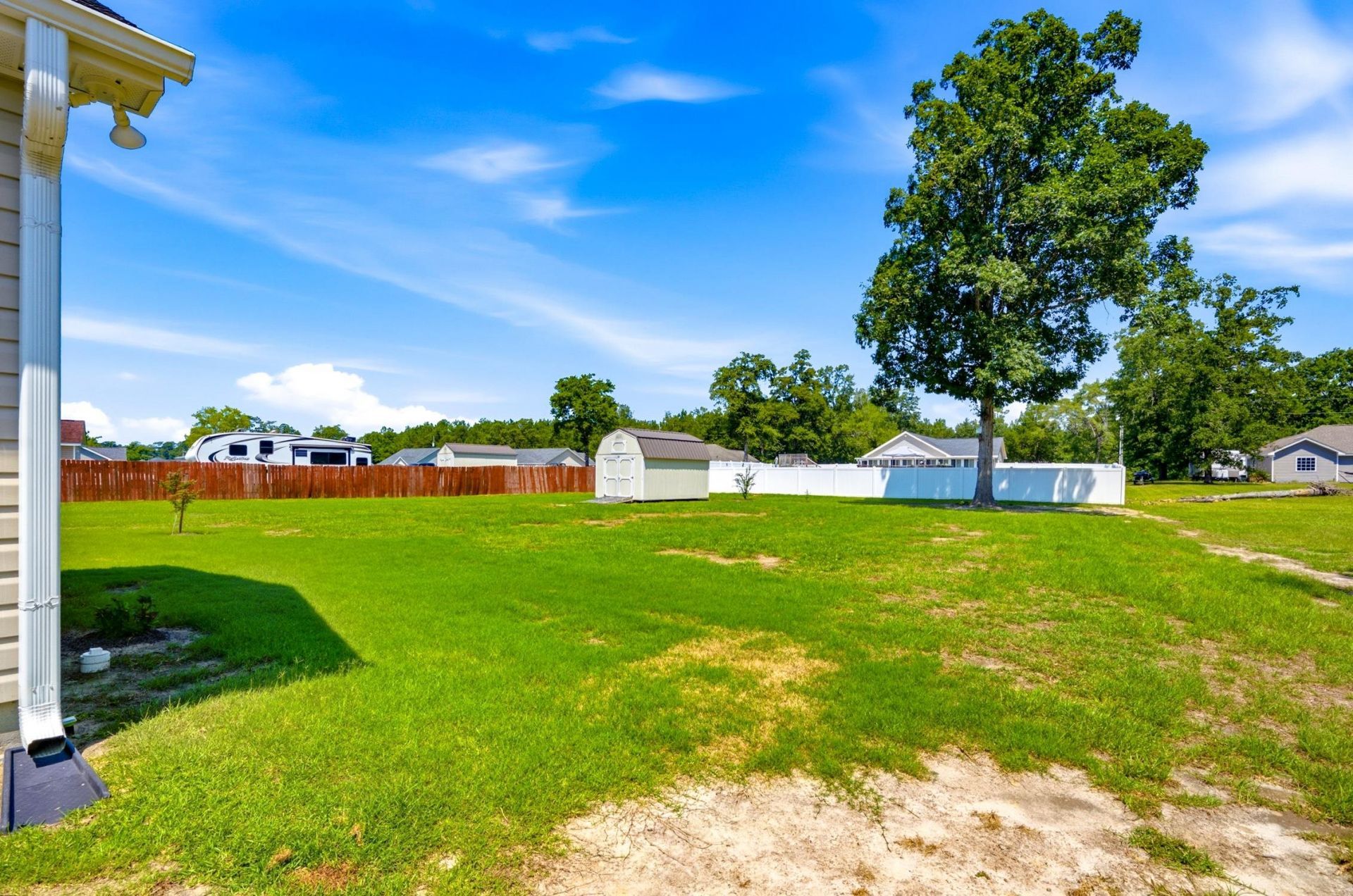 127 Clearwind Ct. Photo 6