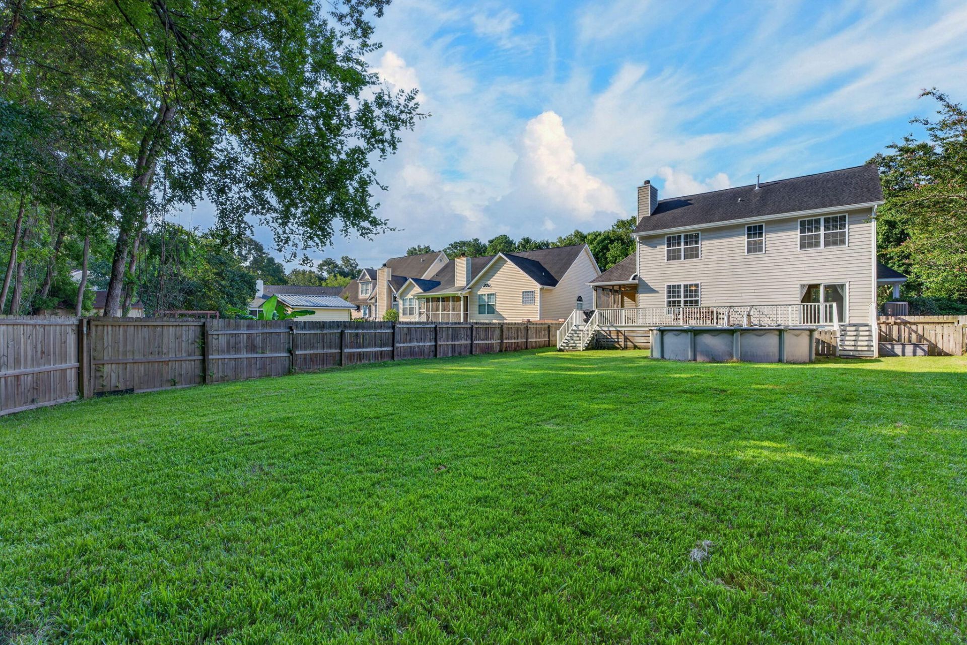 1858 Oleander Court Photo 36