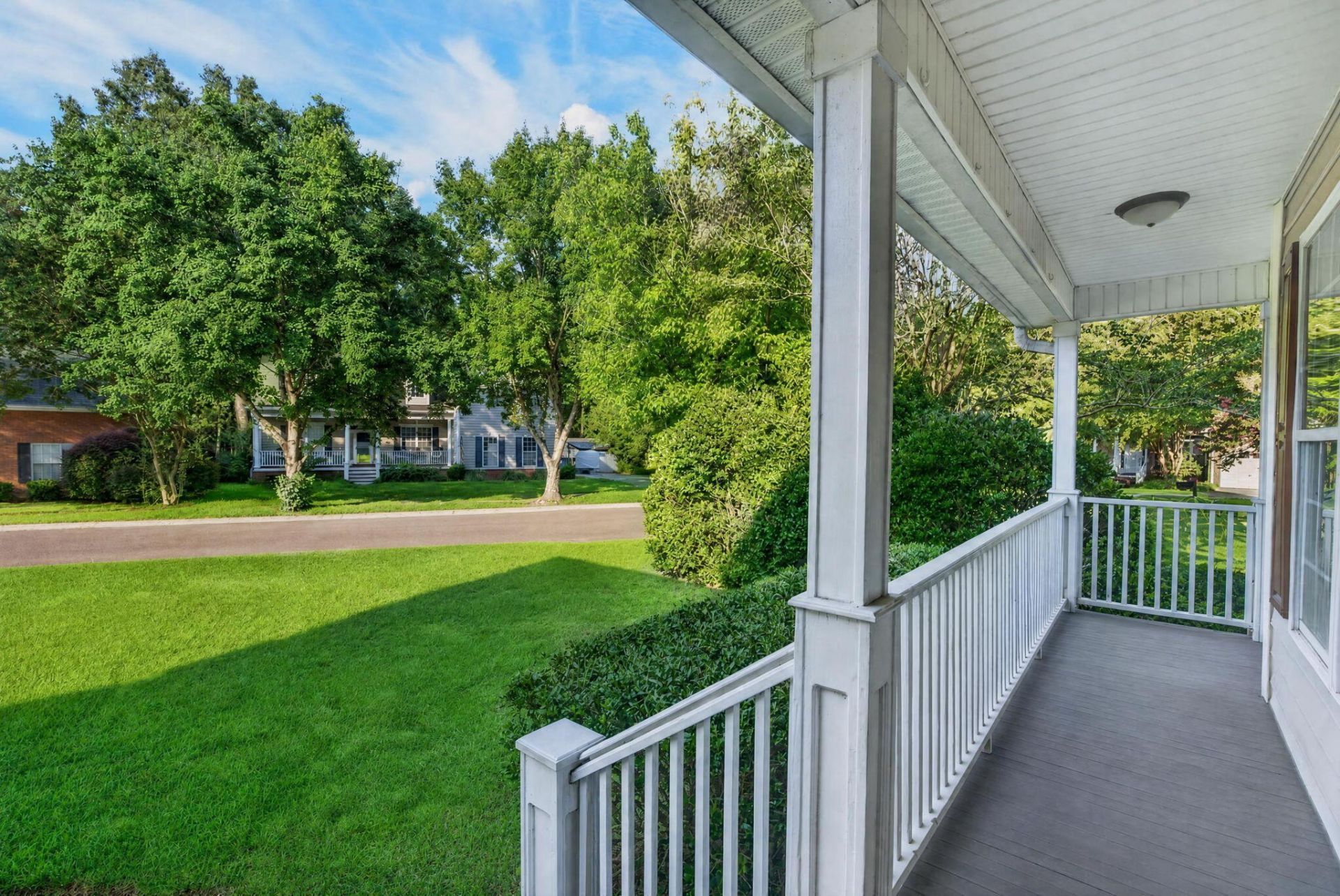 1858 Oleander Court Photo 4