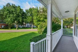 1858 Oleander Court photo 4