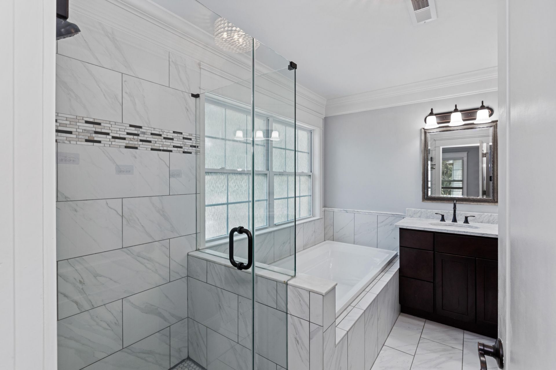 5428 Roxbury Drive Photo 27