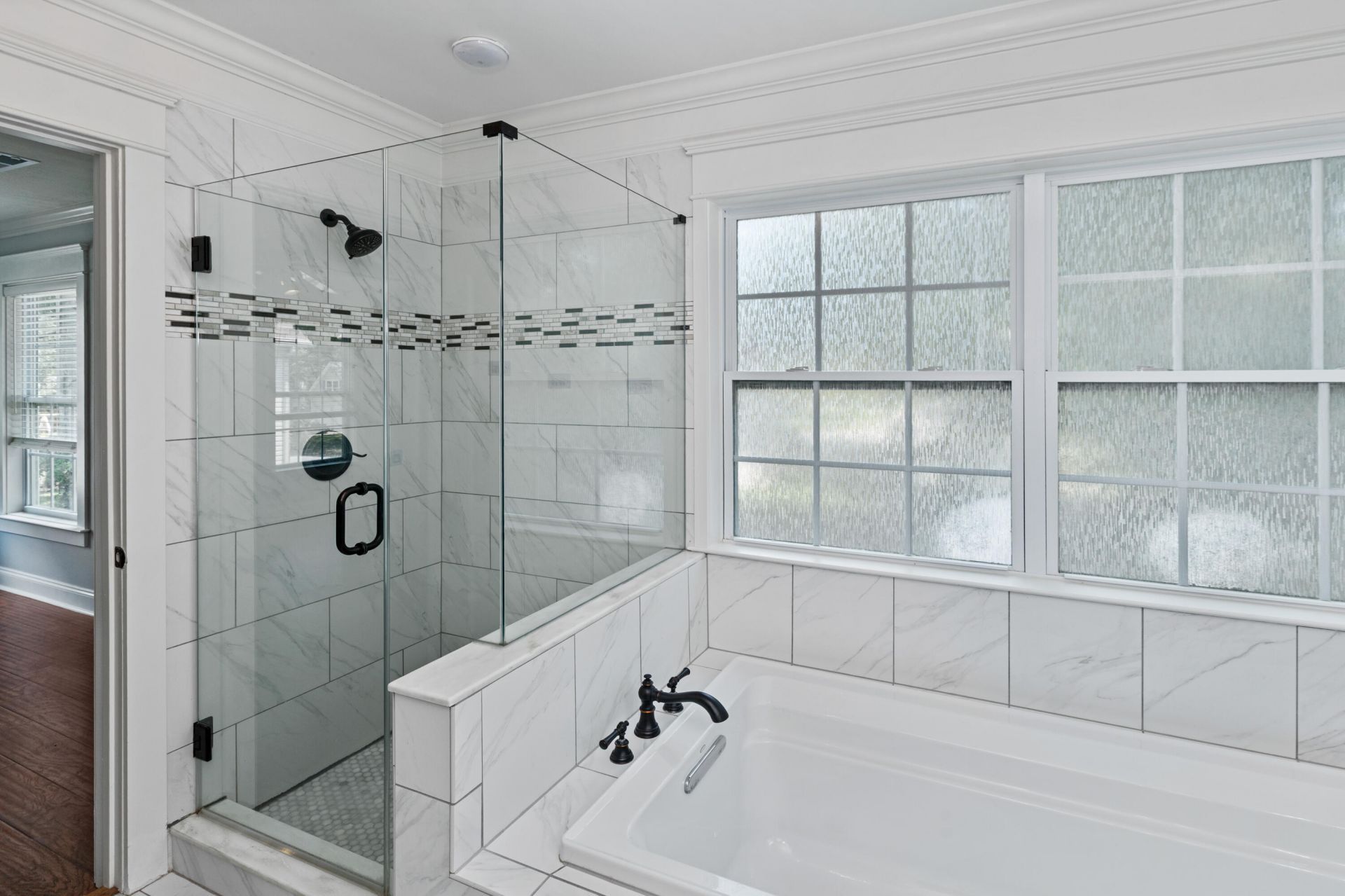 5428 Roxbury Drive Photo 29