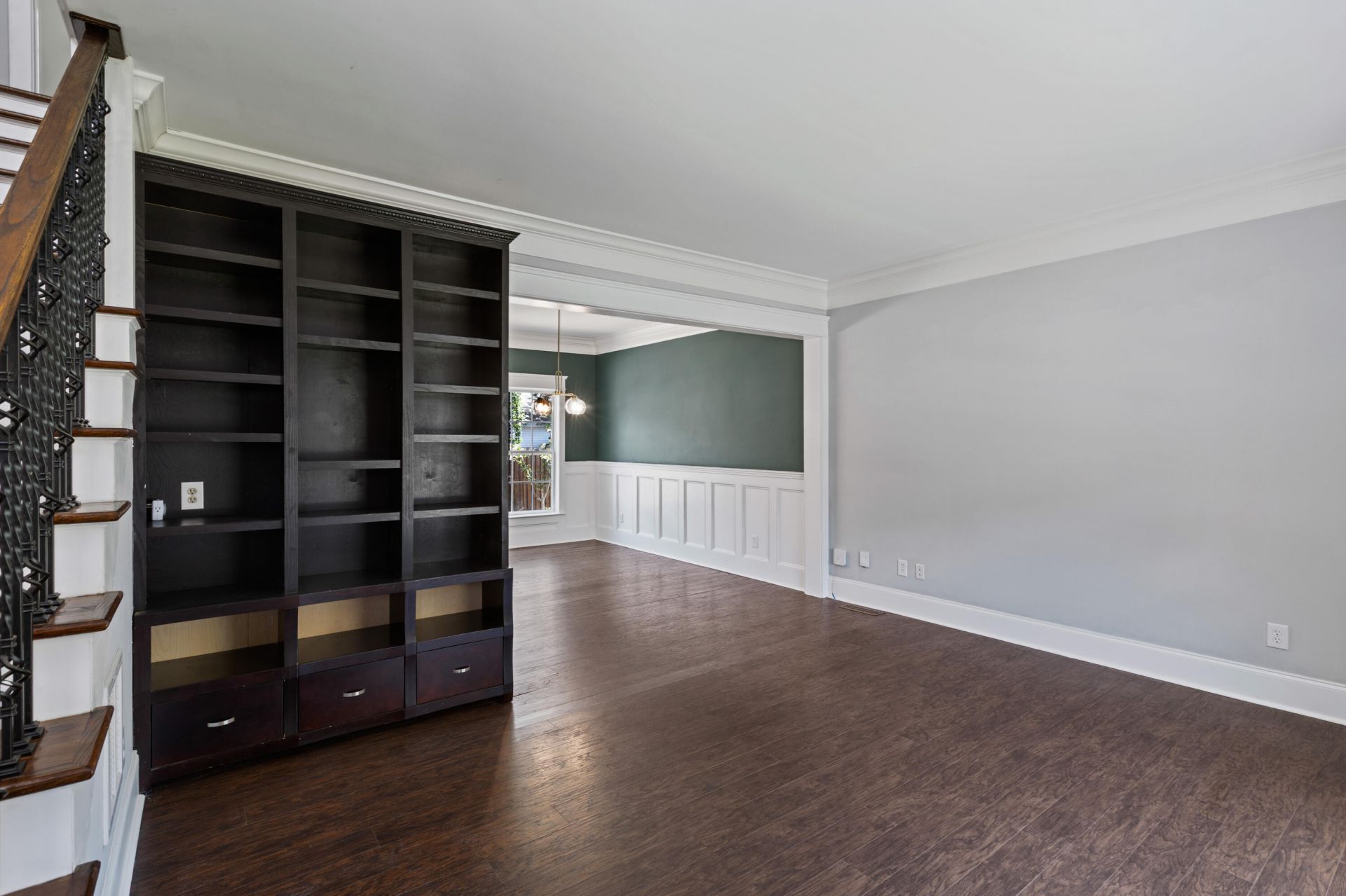 5428 Roxbury Drive Photo 8