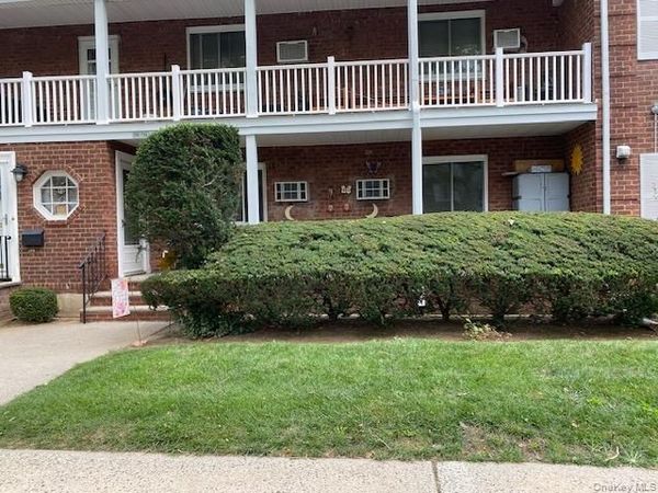 260-58 75th Avenue, Unit H-1, Glen Oaks, NY 11004
