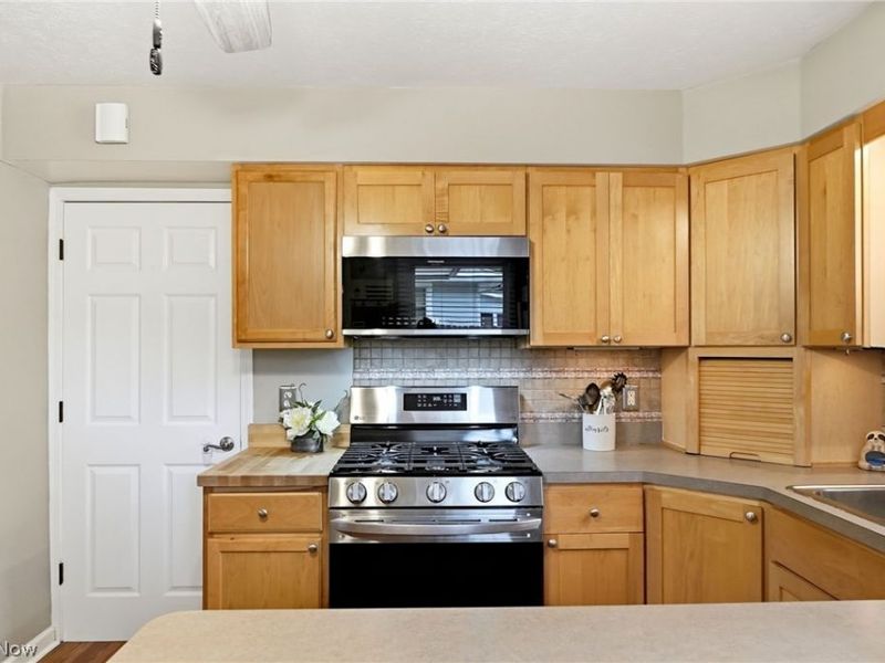 21704 Boston Road, Strongsville, OH 44149 Photo 27