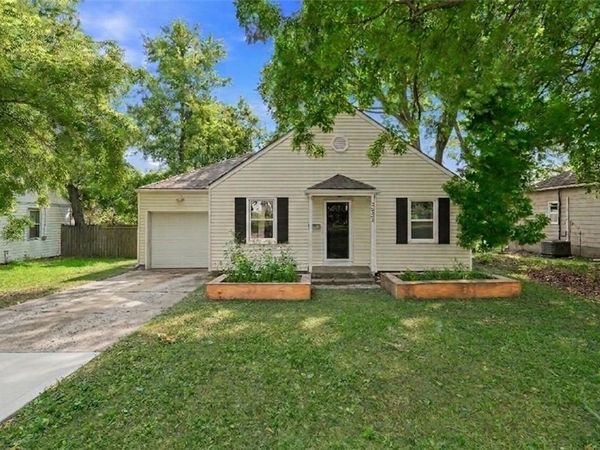 7533 Marty Street, Overland Park, KS 66204