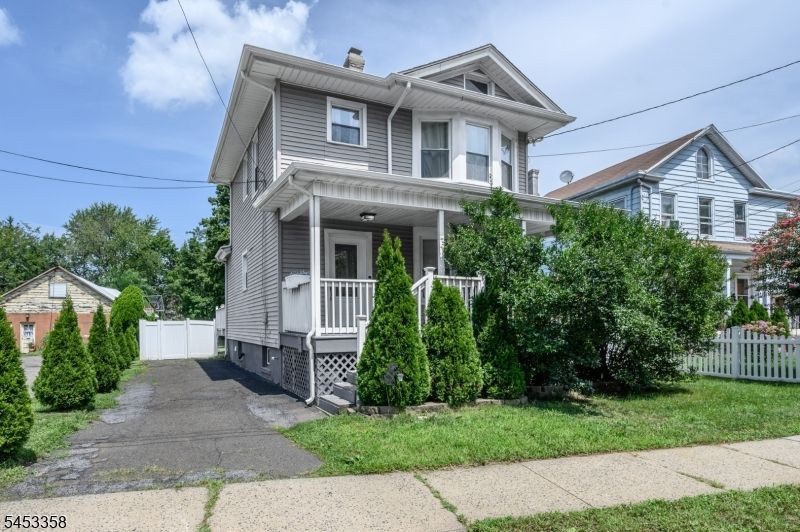 708 E Grand Ave, Rahway, NJ 07065 Main Photo